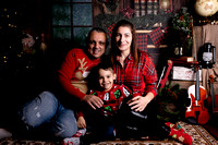IVIV021223-1030